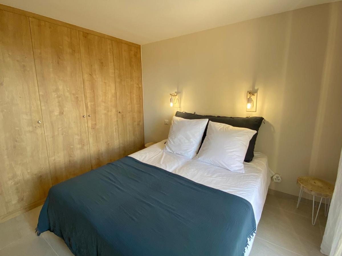L'Arbousier Bed & Breakfast เลอรายอล-กานาเดล-โซร์-แม ภายนอก รูปภาพ